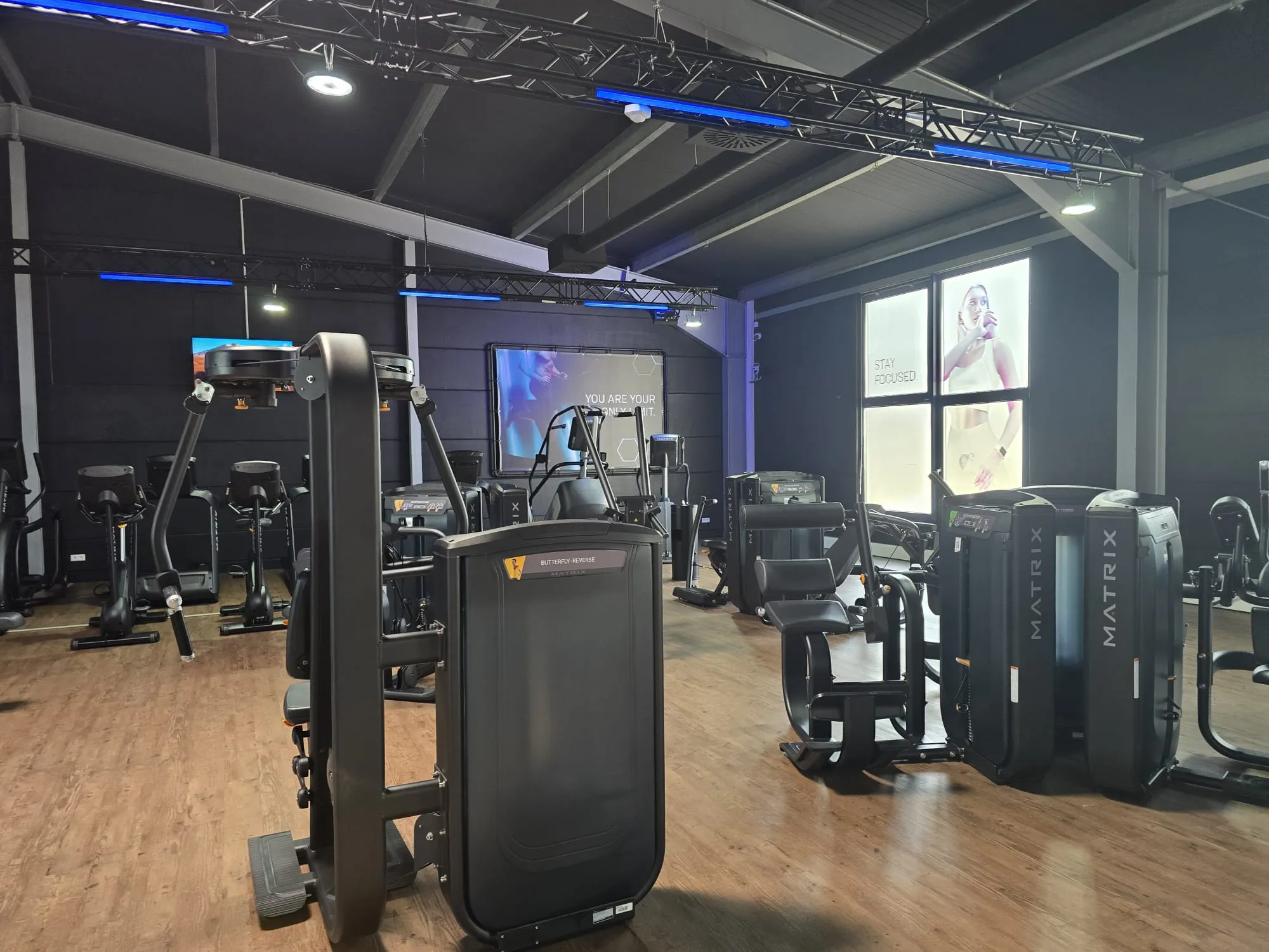 Revive Universal Gym UG - Fitnessstudio - Fitnessstudio